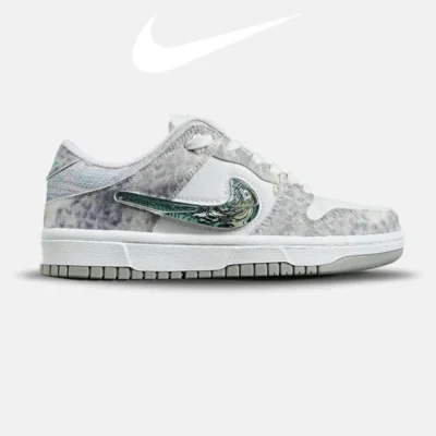 کفش کتانی مردانه و زنانه طوسی سفید سبز نایک NIKE dunk low steam puppet مدل 7205