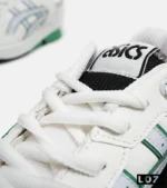 کفش کتانی مردانه سفید سبز ASICS TIGER RUNNER II مدل 5679 - Image 9